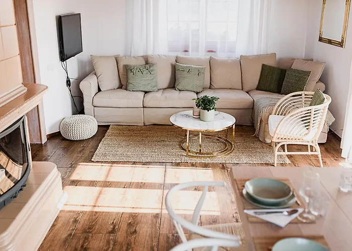 Dom W Chmurach בית נופש *