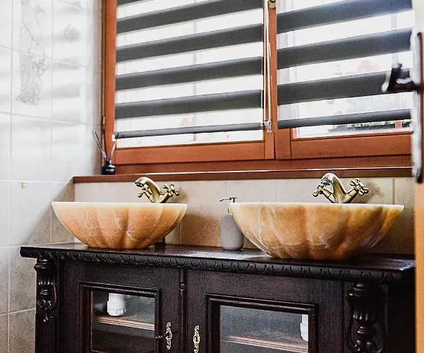 Dom W Chmurach בית נופש